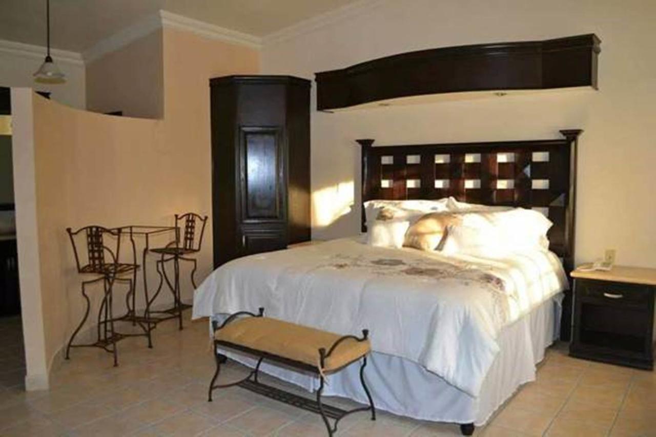 Maria Bonita Suites Agua Prieta Room photo